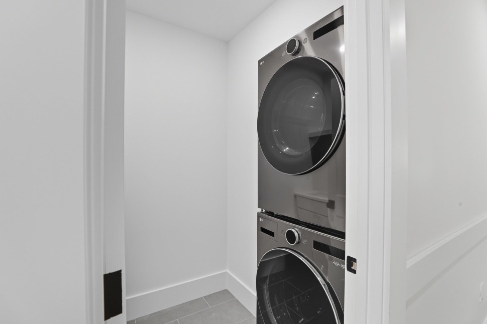  2 Mariner Way Image 30
                                    