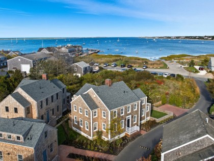 6 Mariner Way Town
