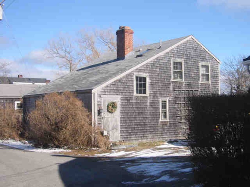 10 Coffin Street, 27 & 25R Washington Street Nantucket Image