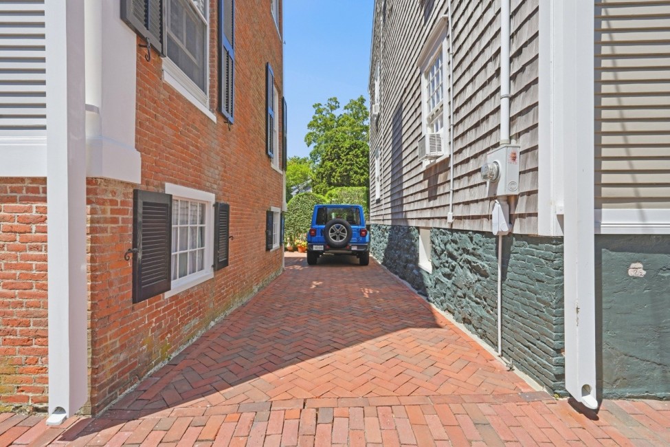  19 India Street Image 82
                                    