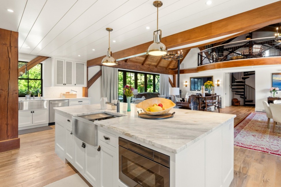 59 South Shore Road & 14/14R Tripp Drive Image 10
                                    