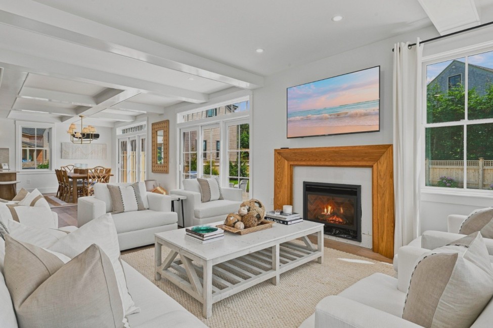  18 Honeysuckle Drive Image 4
                                    