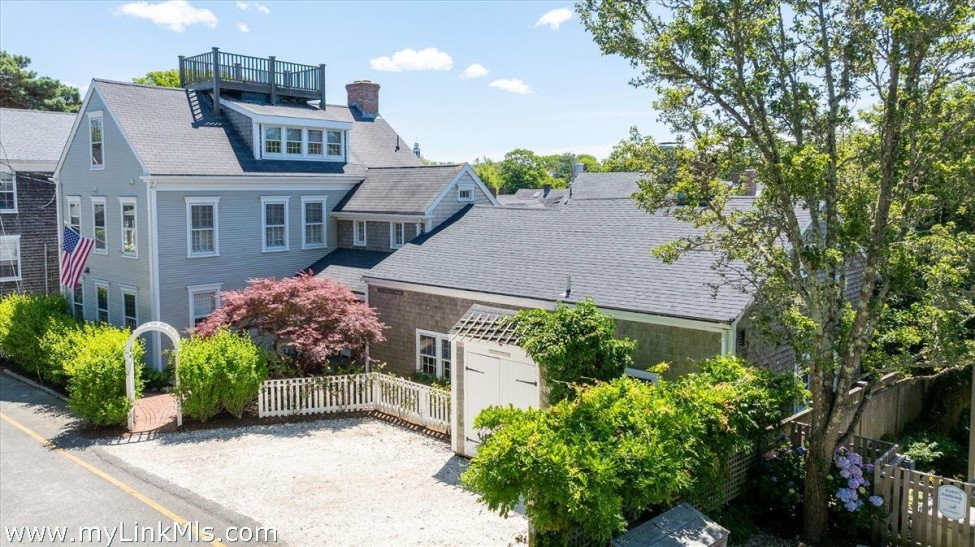 4 Crown Court Nantucket Image