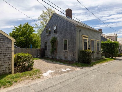 4 Eagle Lane Town