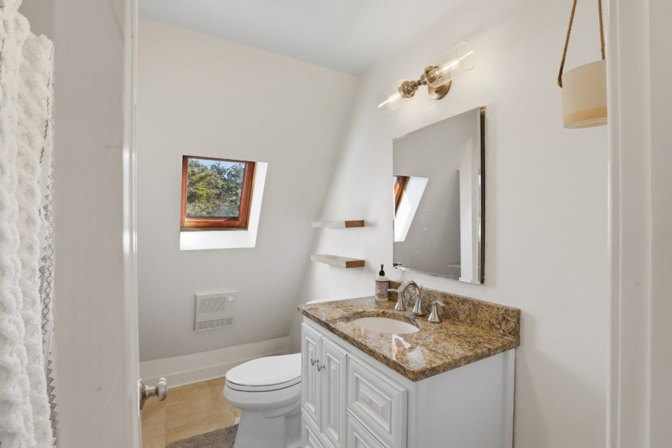  18 Pine Tree Road Image 26
                                    