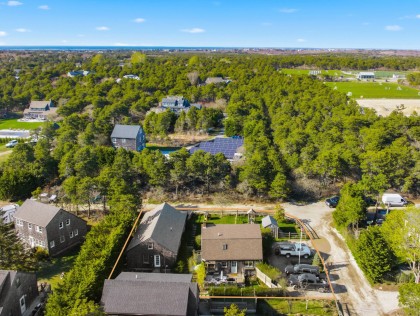 18 Pine Tree Road Mid Island