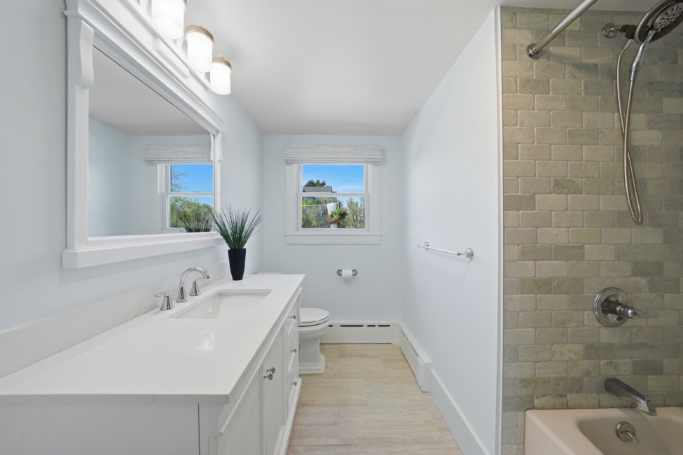  3 Newtown Road Image 11
                                    