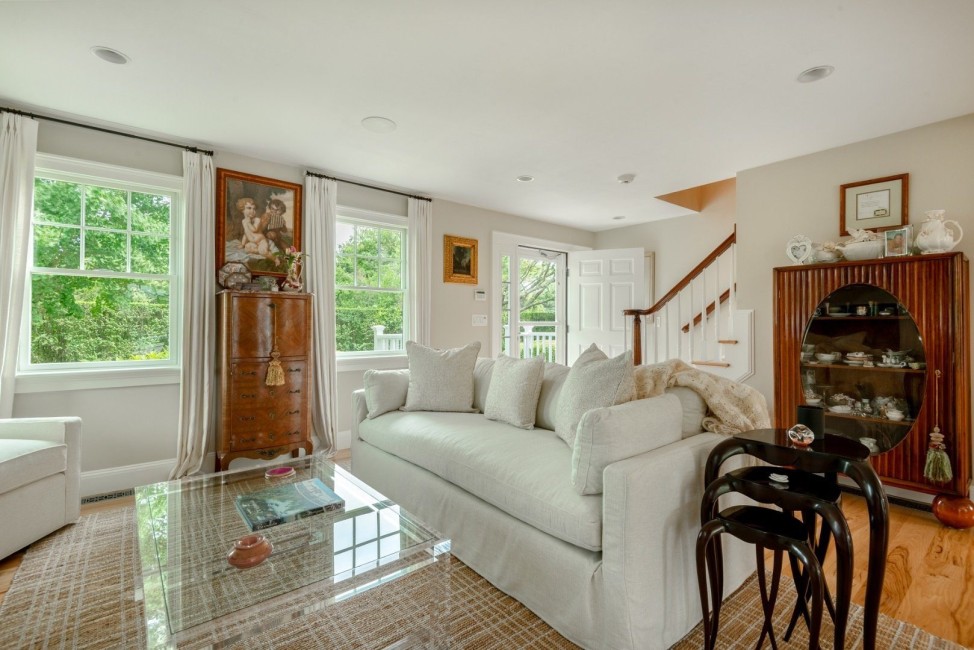  4 Golfview Drive Image 4
                                    