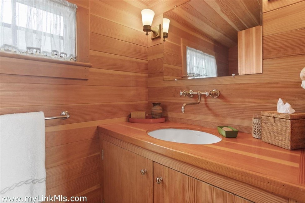  10 Waquoit Road Image 32
                                    