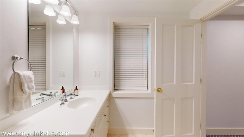  39A Milk Street Image 52
                                    