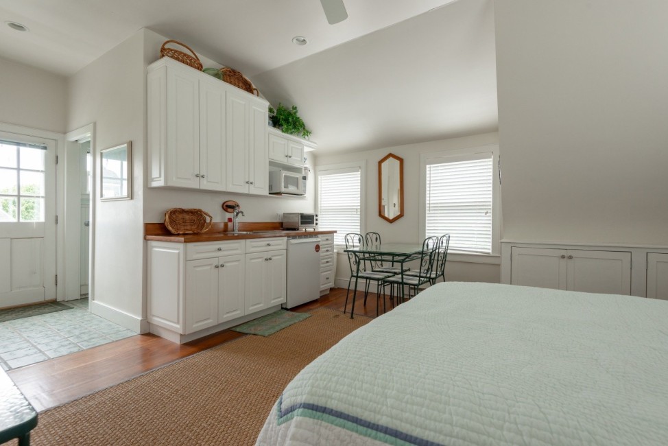  8 Hedge Row Image 37
                                    