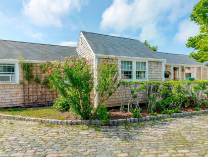 11 Stone Barn Way Brant Point