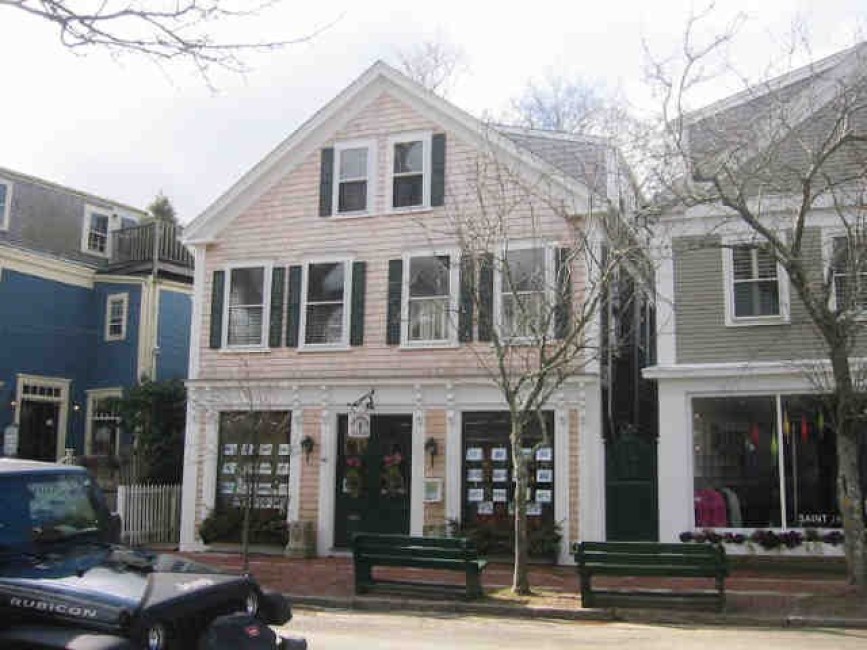 40 Center Street # B Nantucket Image