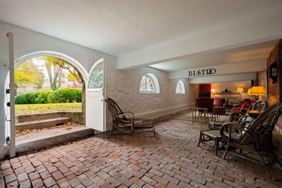  19 Pleasant Street Image 34
                                    