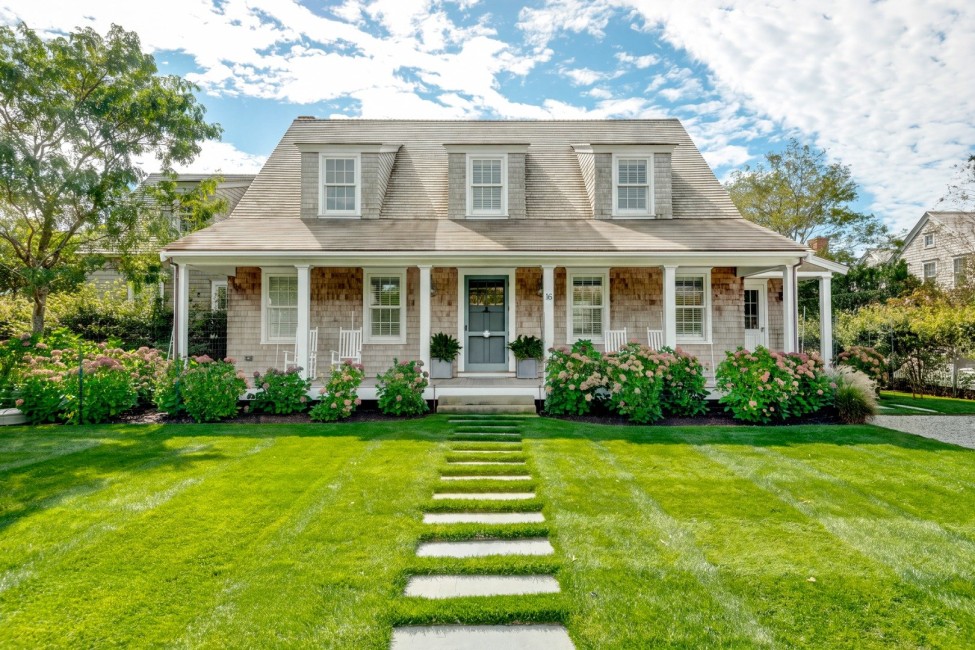  16 Black Fish Lane Image 1
                                    